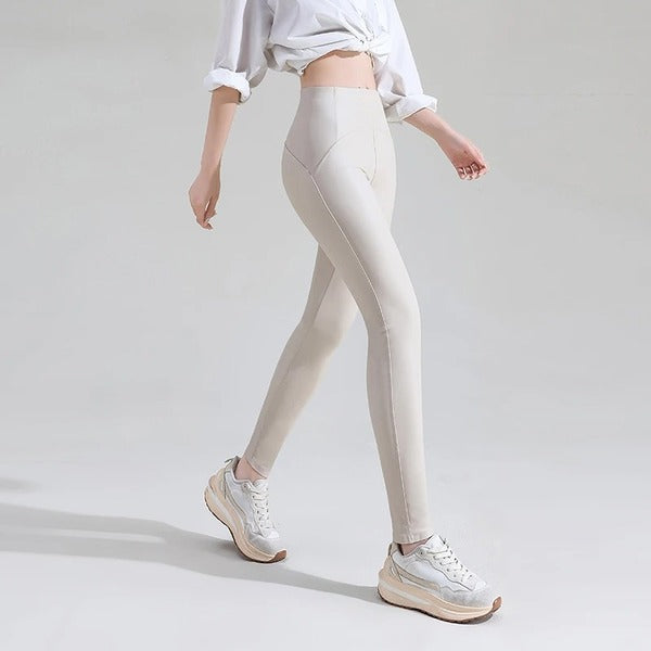 FIERCEFLEX™ - GEFÜTTERTE LEGGINGS AUS KUNSTLEDER